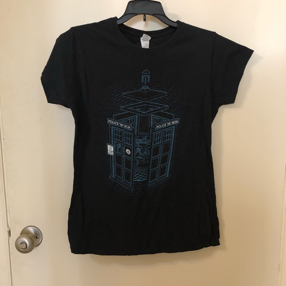 Nerd Block Tardis t-shirt (L)